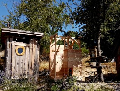 Dome-toilettes-douche-bois-lavabo-2017
